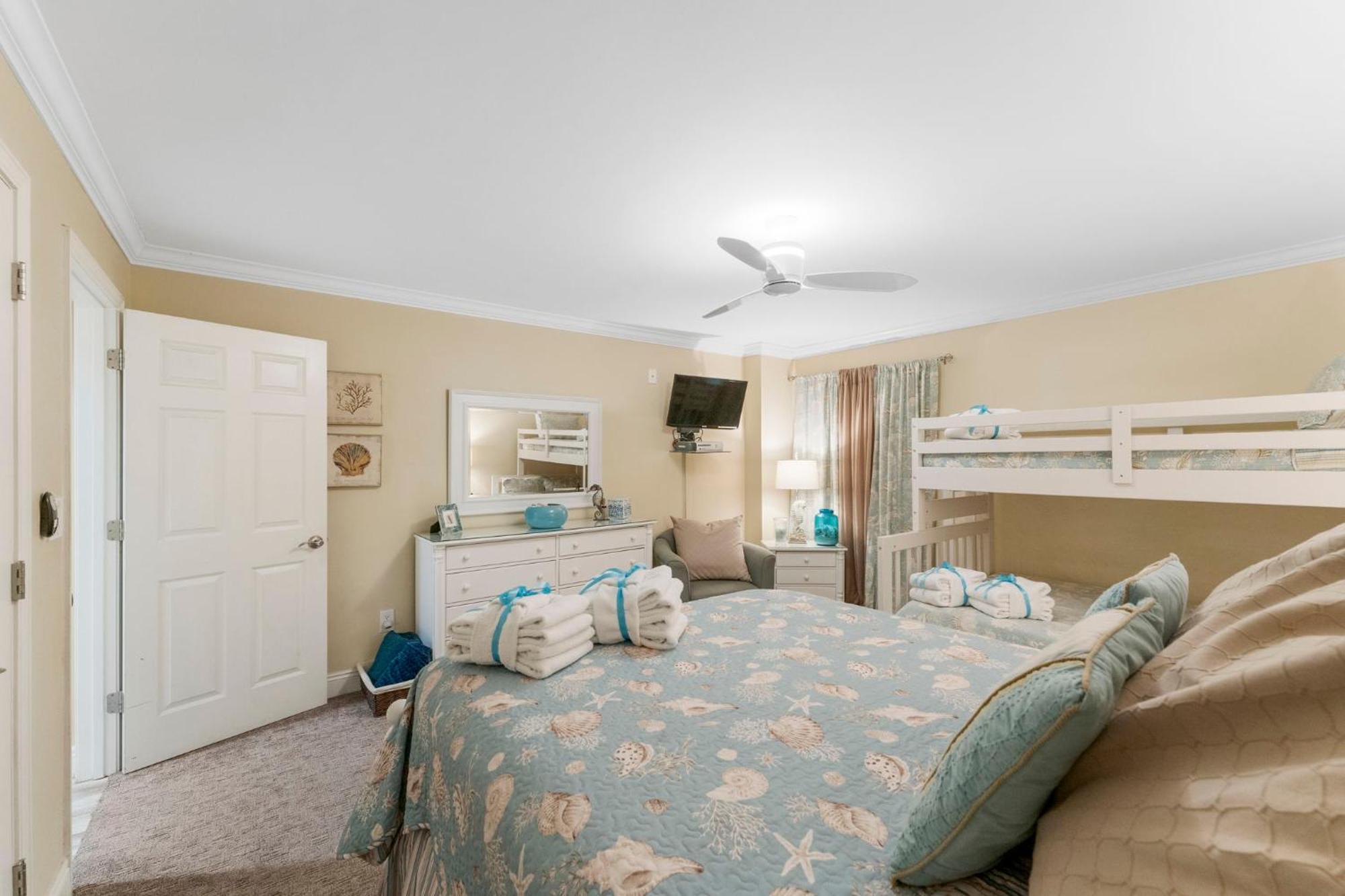 Stunning 2/2 Designer Condo W Coastal Appeal Right On The Gulf! Panama City Beach Exteriér fotografie